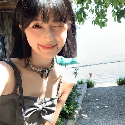 吞噬太阳的女子